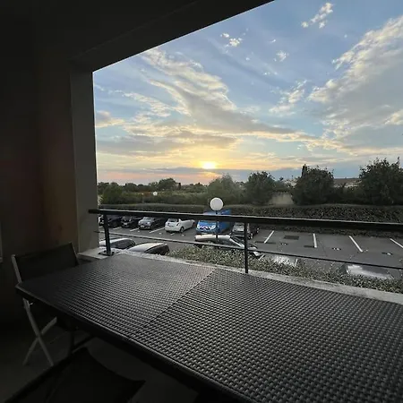 Apartment Di Castelli T2 Avec Piscine Carcassonne
